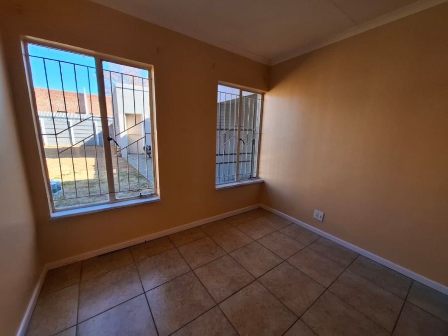 3 Bedroom Property for Sale in Universitas Free State